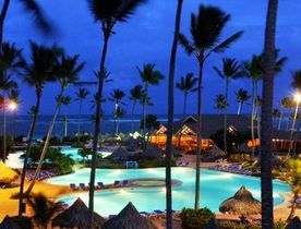 Hotel Arena Blanca Pool Night